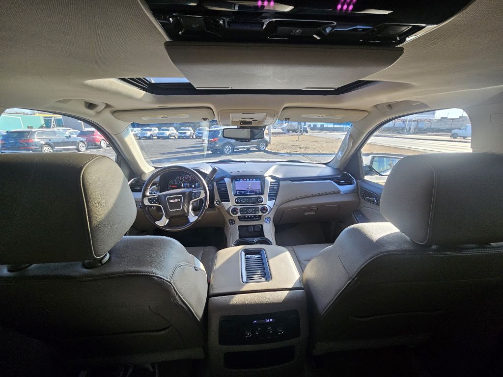 2017 GMC Yukon Image 16