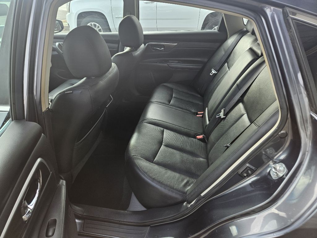 2013 Nissan Altima Image 11