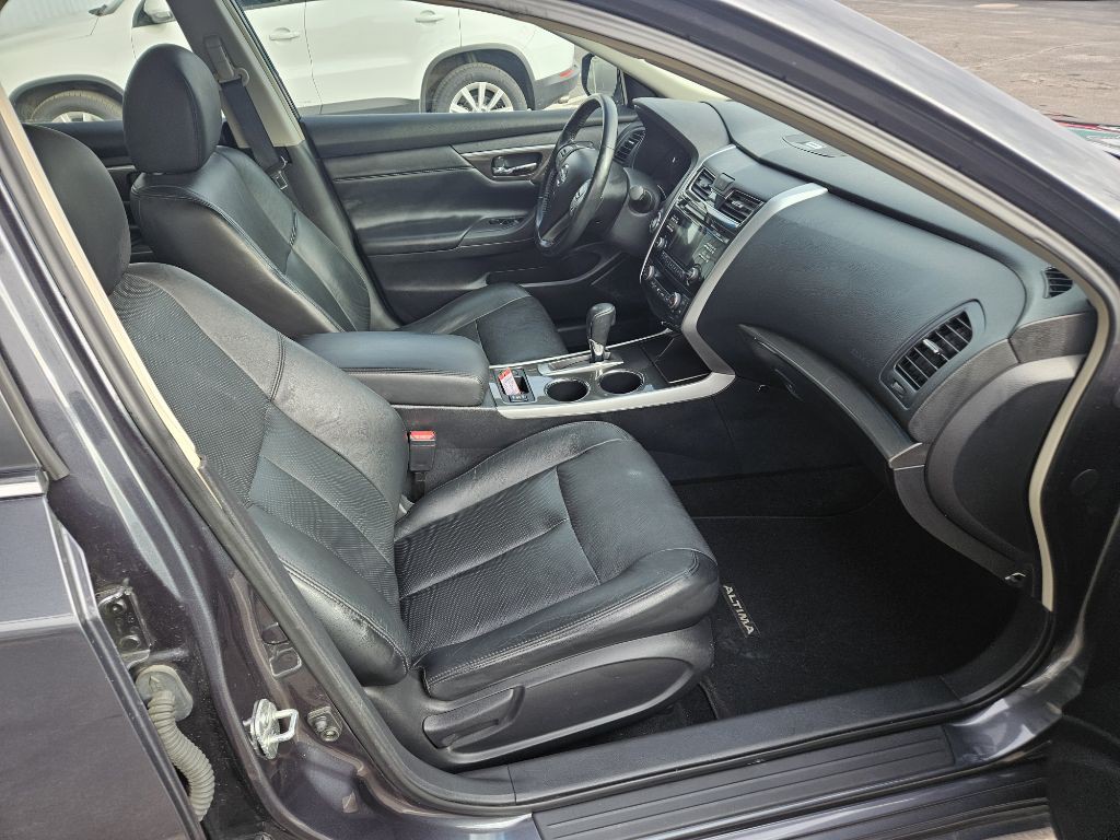 2013 Nissan Altima Image 12