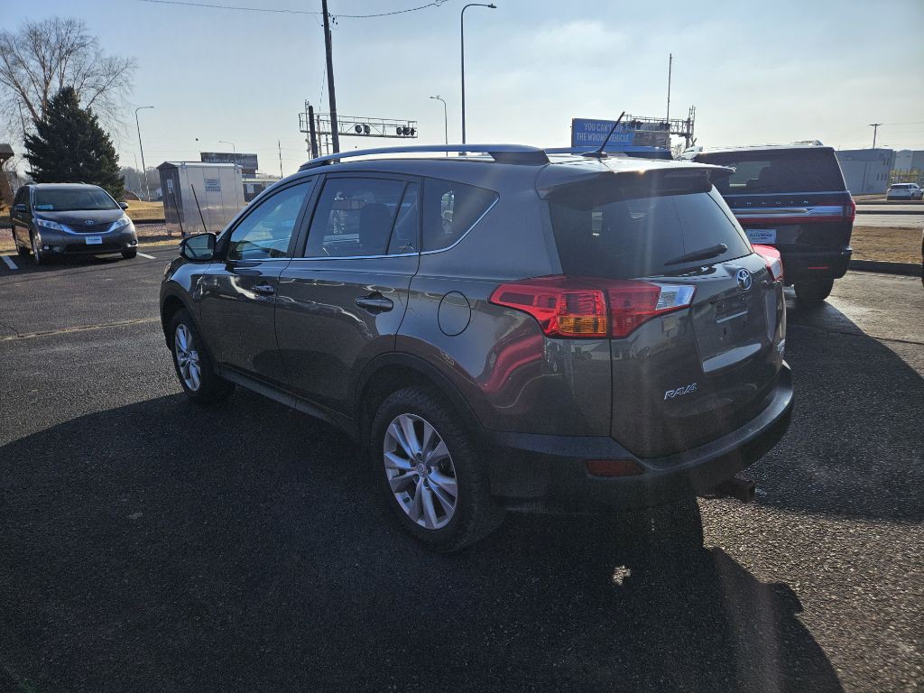 2015 Toyota Rav4 Image 2