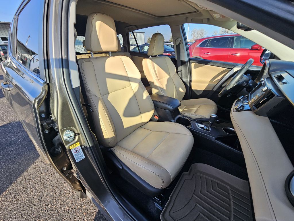 2015 Toyota Rav4 Image 14