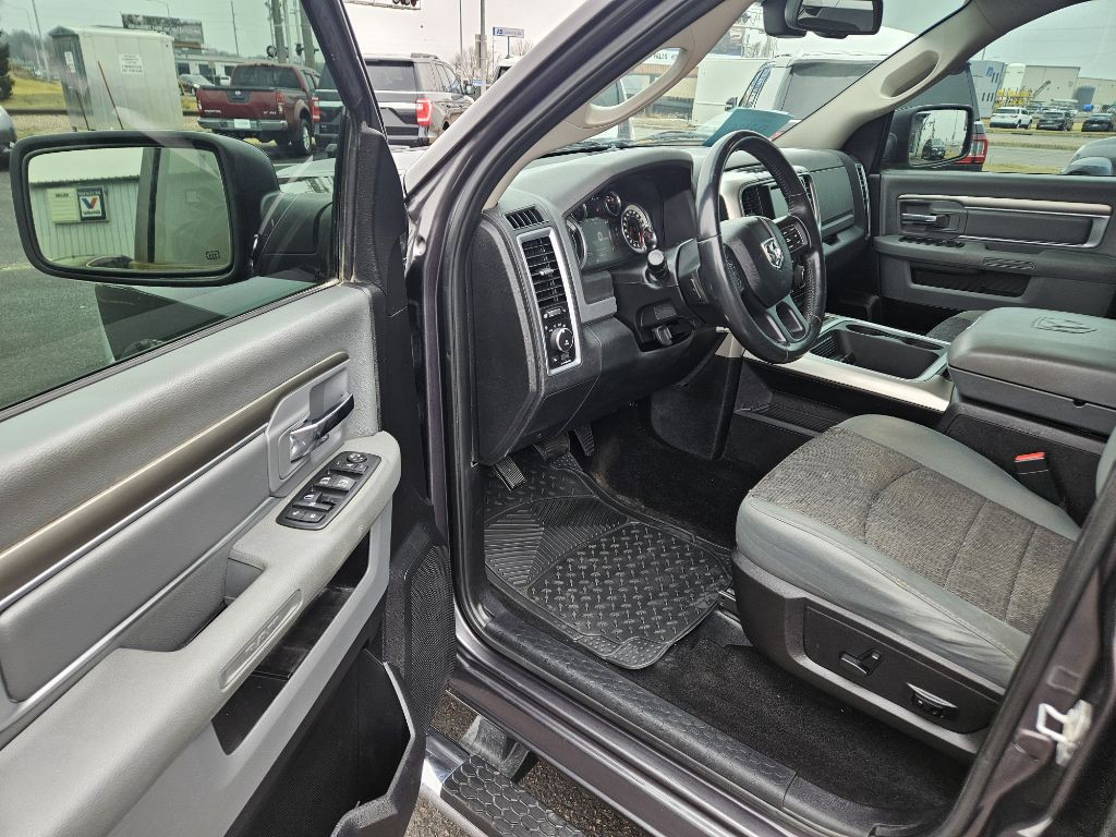 2016 RAM 1500 Image 10