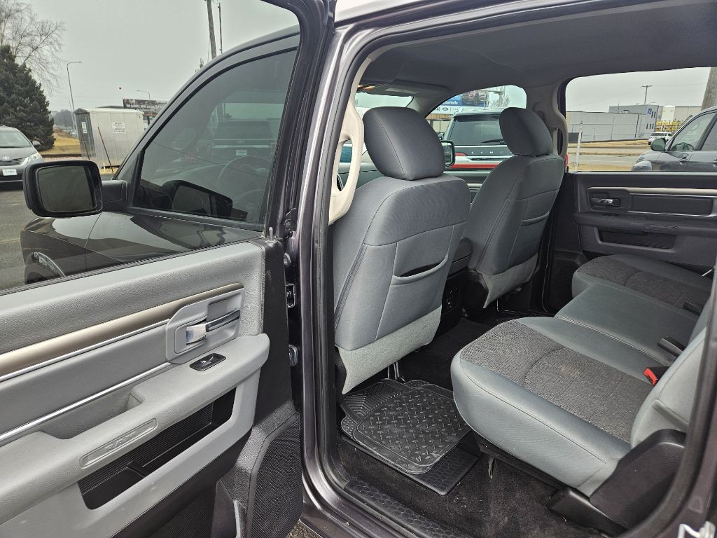 2016 RAM 1500 Image 14