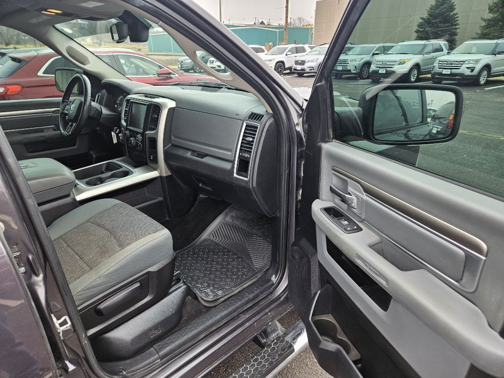 2016 RAM 1500 Image 18