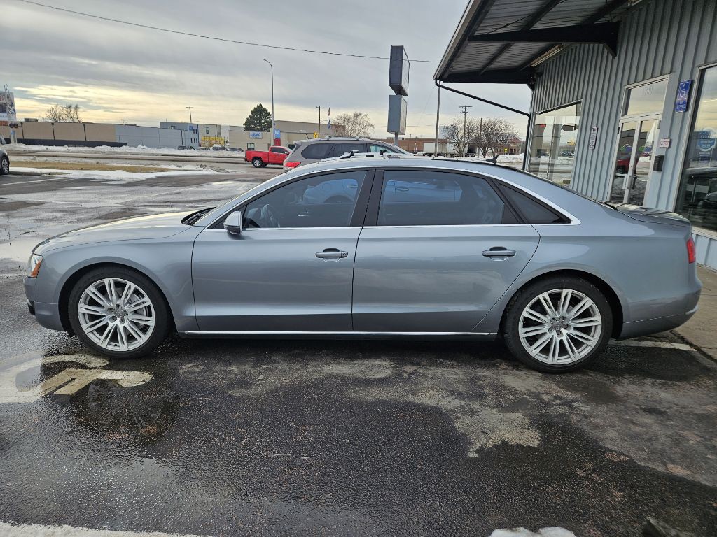 2013 Audi A8 Image 8