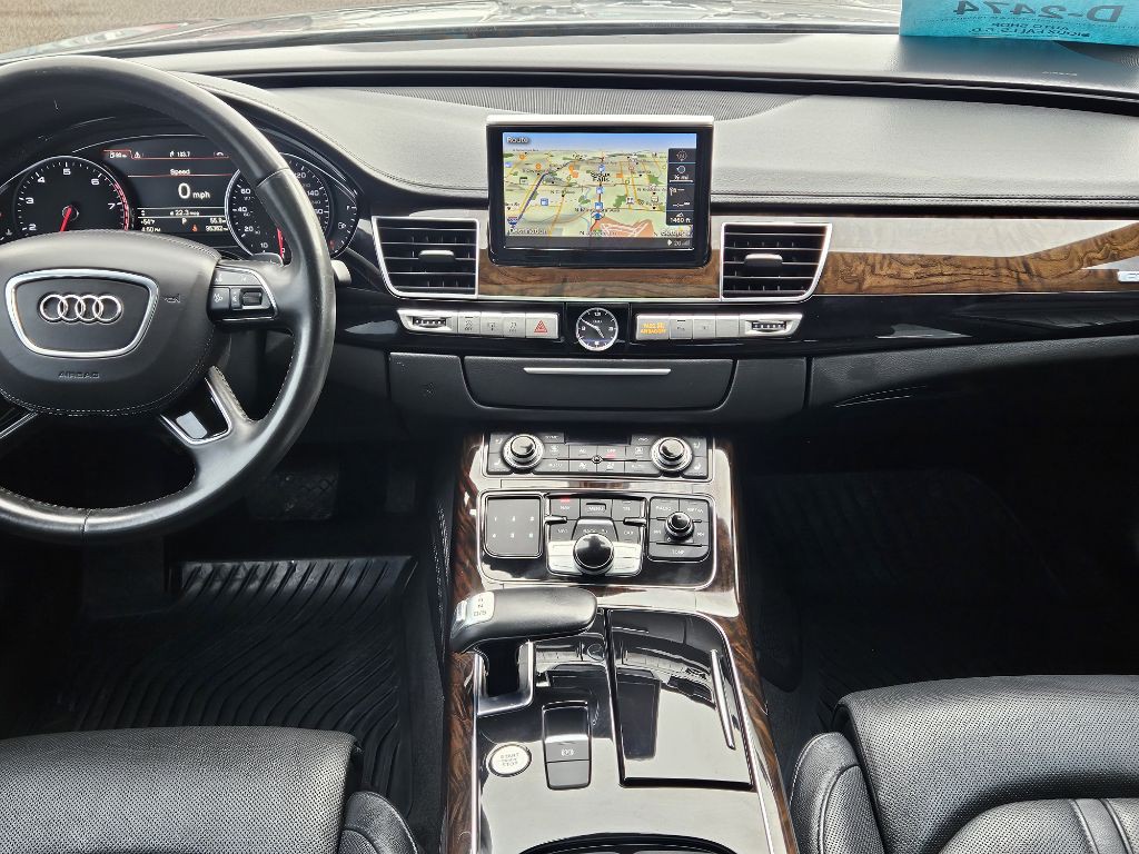 2013 Audi A8 Image 21