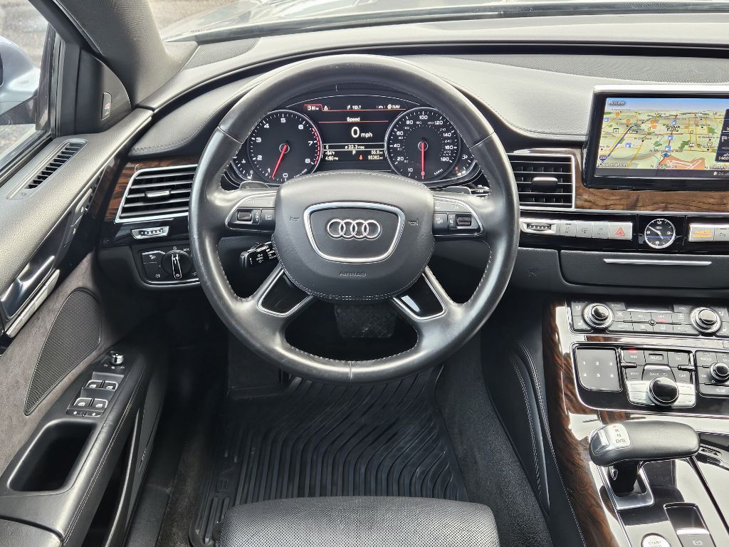 2013 Audi A8 Image 23