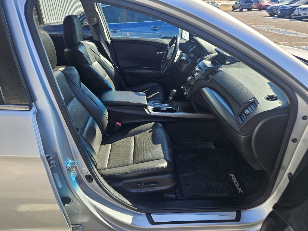 2015 Acura RDX Image 18