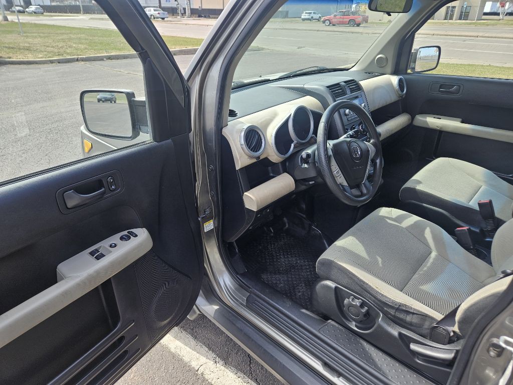 2007 Honda Element Image 8