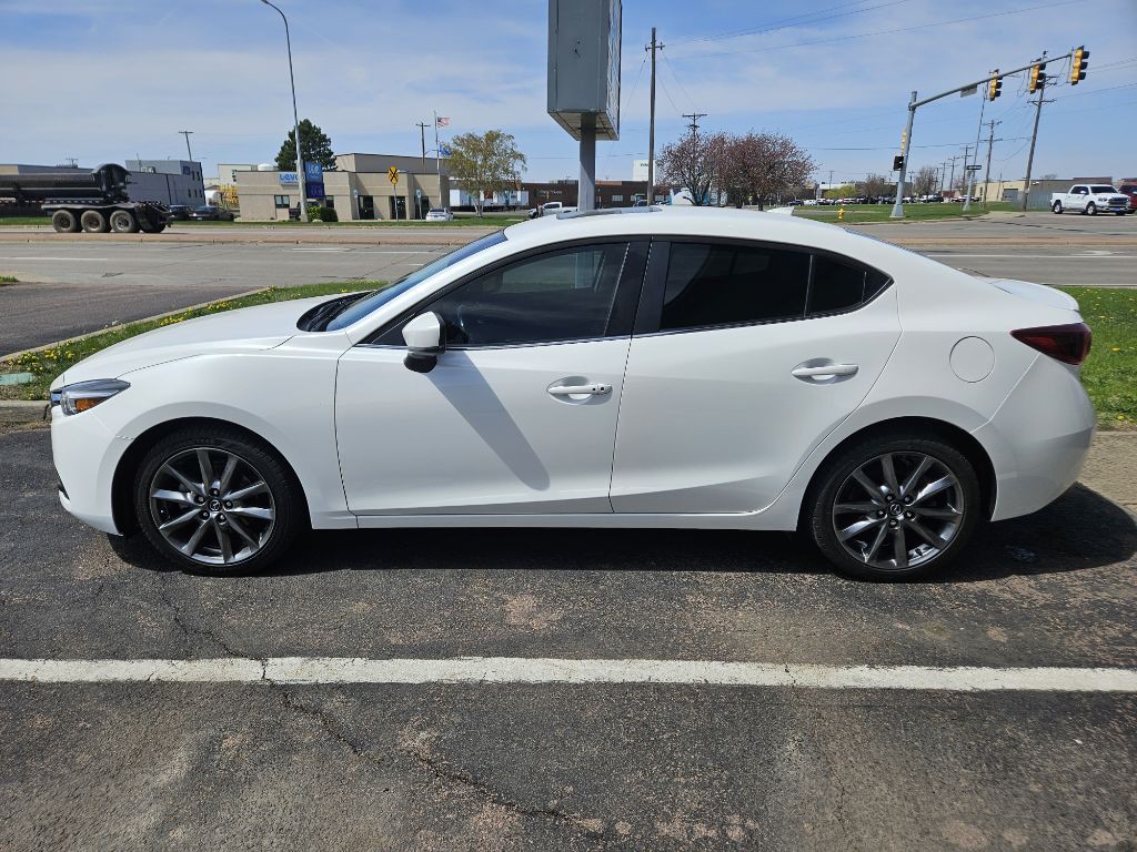2018 Mazda Mazda3 Image 2