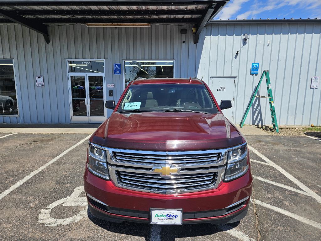 2017 Chevrolet Suburban Image 8