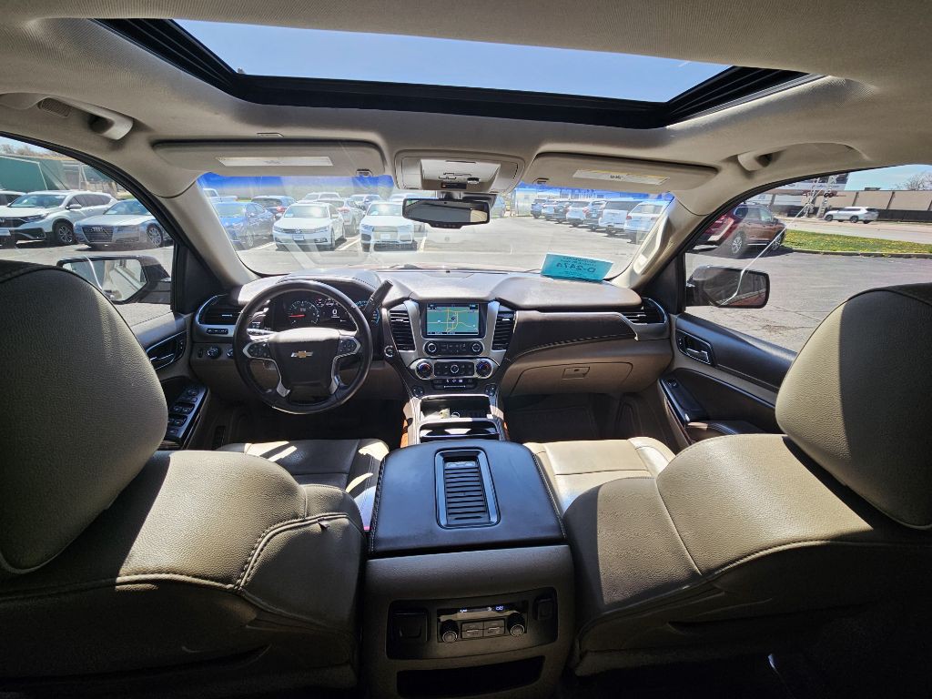 2017 Chevrolet Suburban Image 18