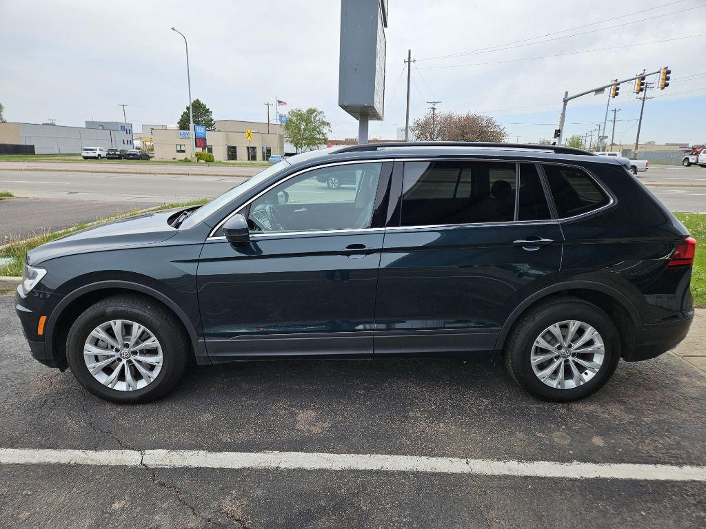 2019 Volkswagen Tiguan Image 2