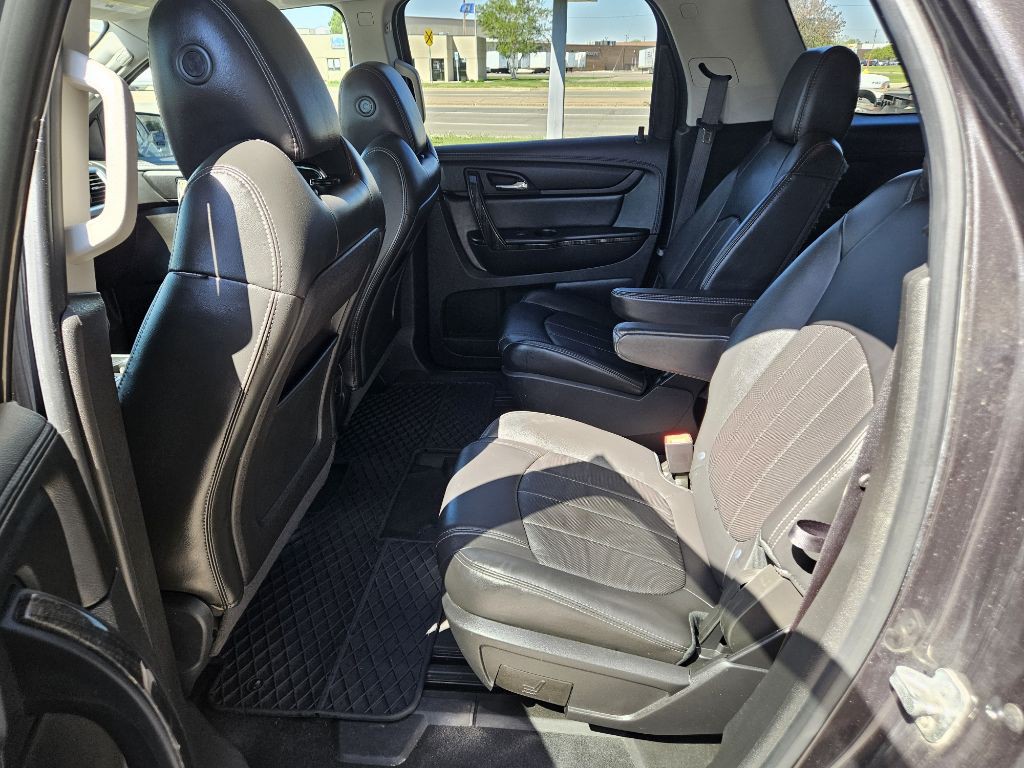 2017 GMC Acadia Image 12
