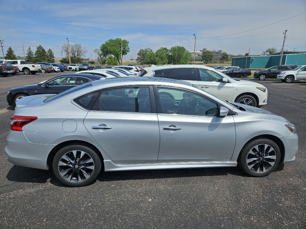 2016 Nissan Sentra Image 6