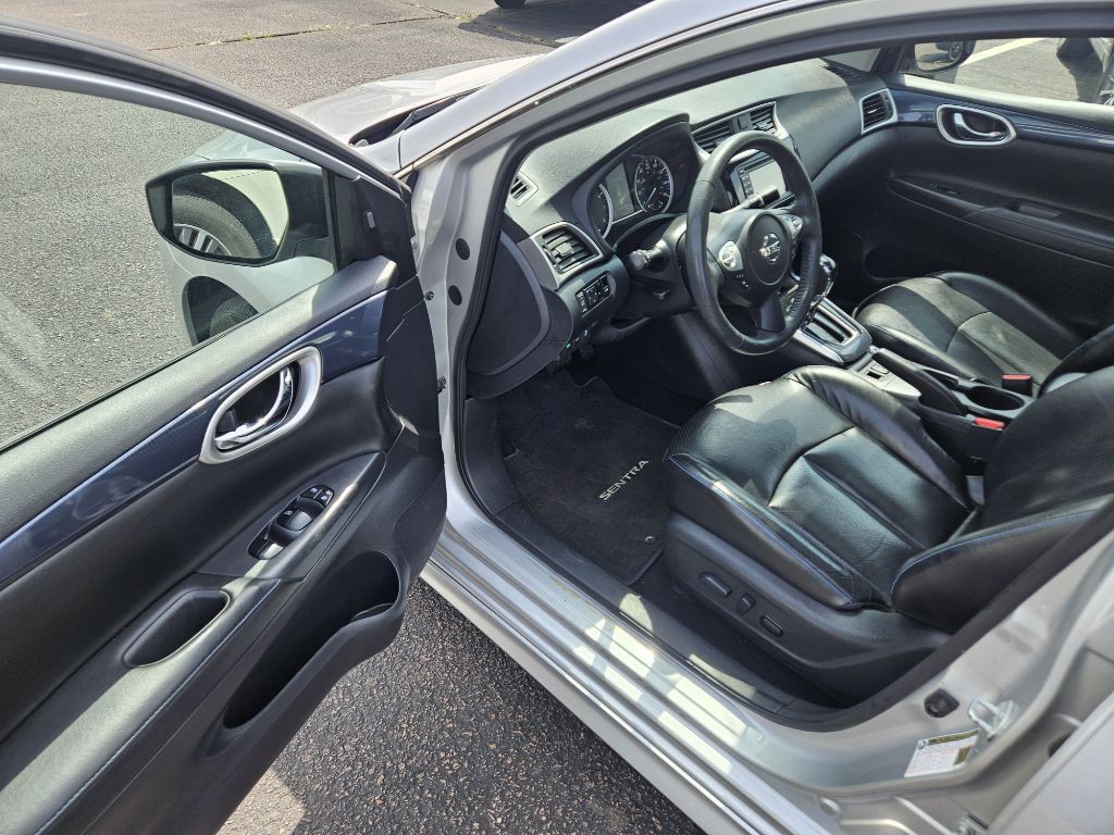 2016 Nissan Sentra Image 9