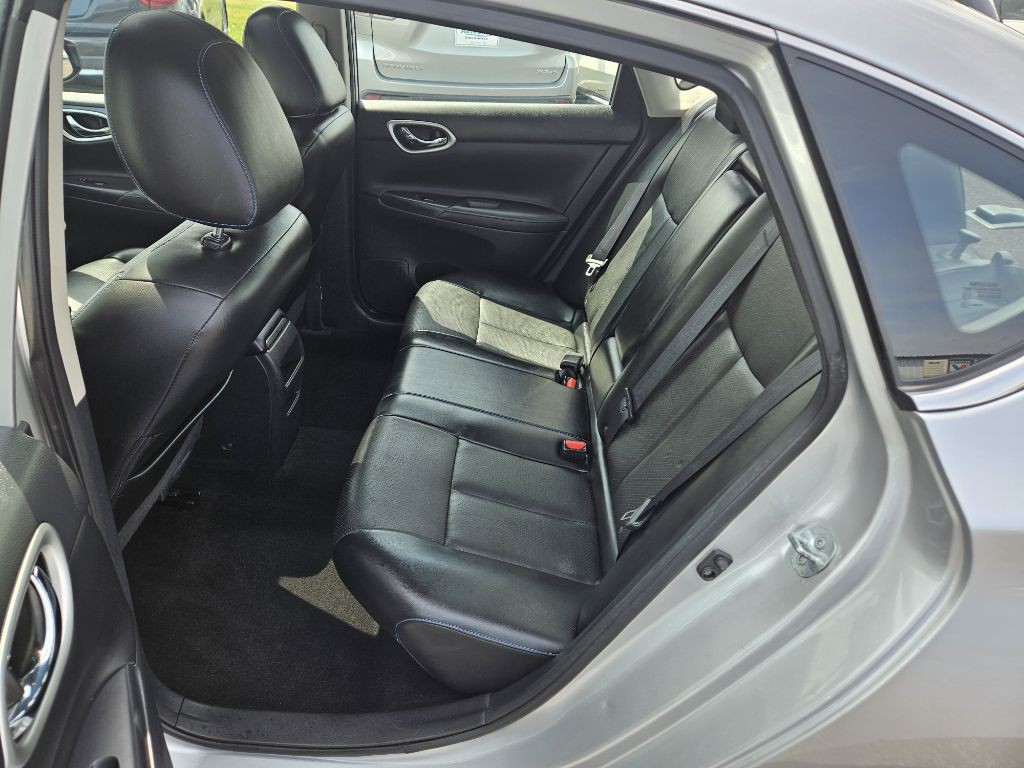 2016 Nissan Sentra Image 13