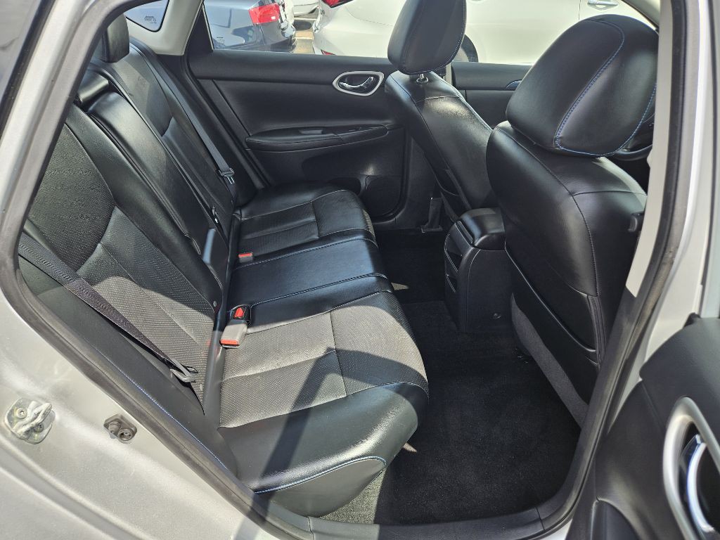 2016 Nissan Sentra Image 16