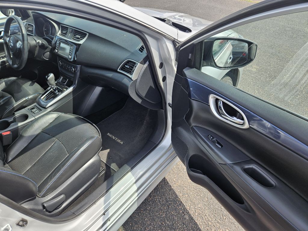 2016 Nissan Sentra Image 17