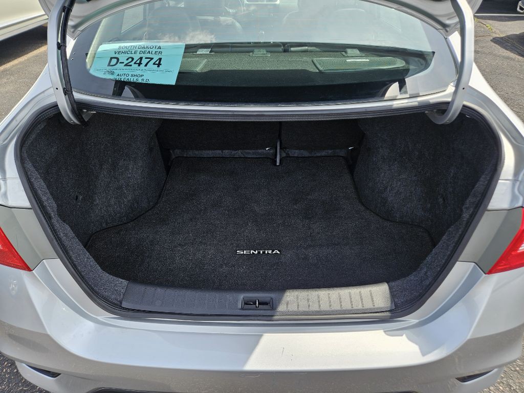 2016 Nissan Sentra Image 24