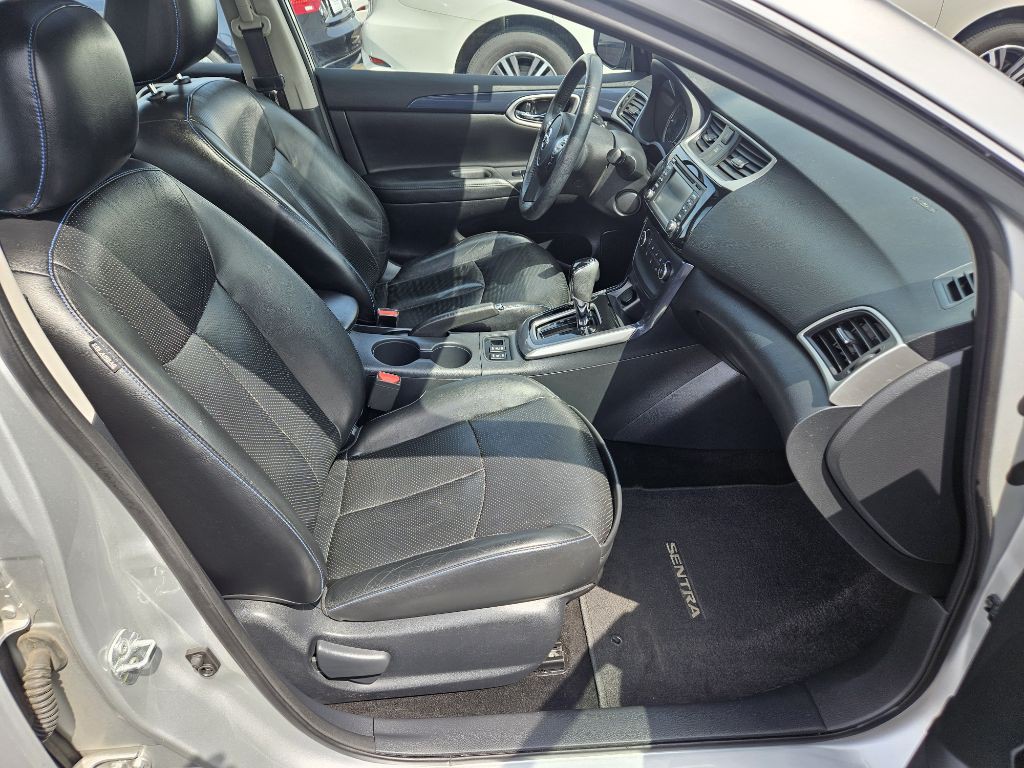 2016 Nissan Sentra Image 28