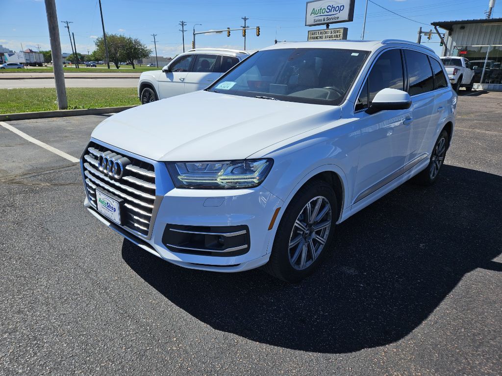 2018 Audi Q7 Image 1