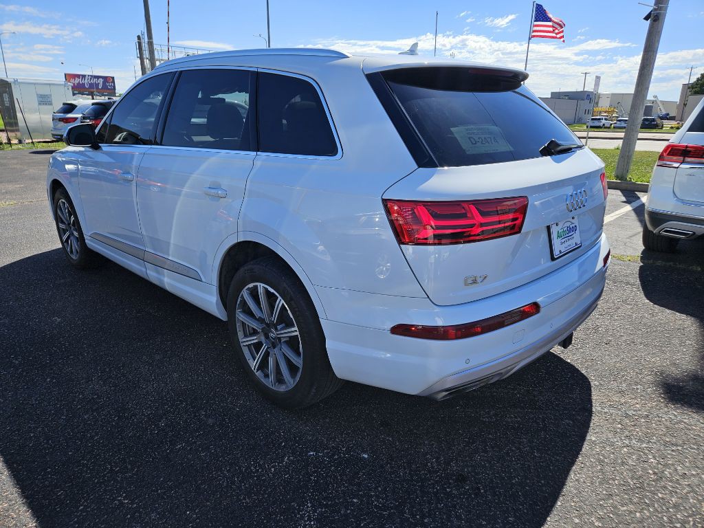 2018 Audi Q7 Image 3