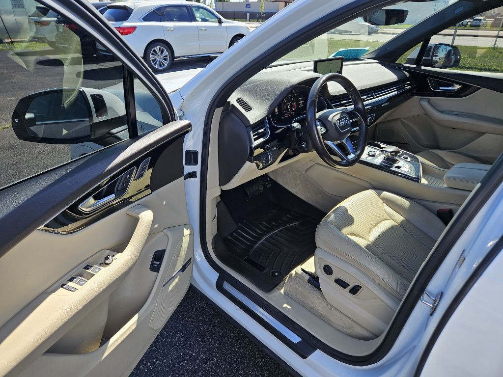 2018 Audi Q7 Image 9