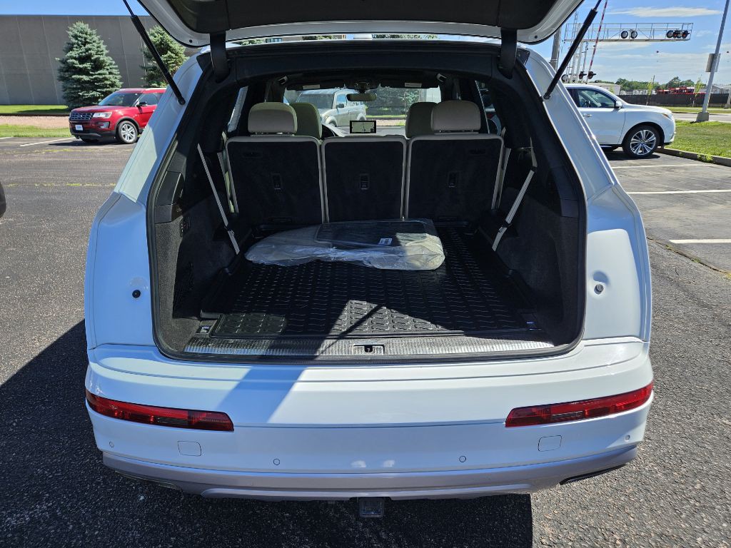 2018 Audi Q7 Image 14