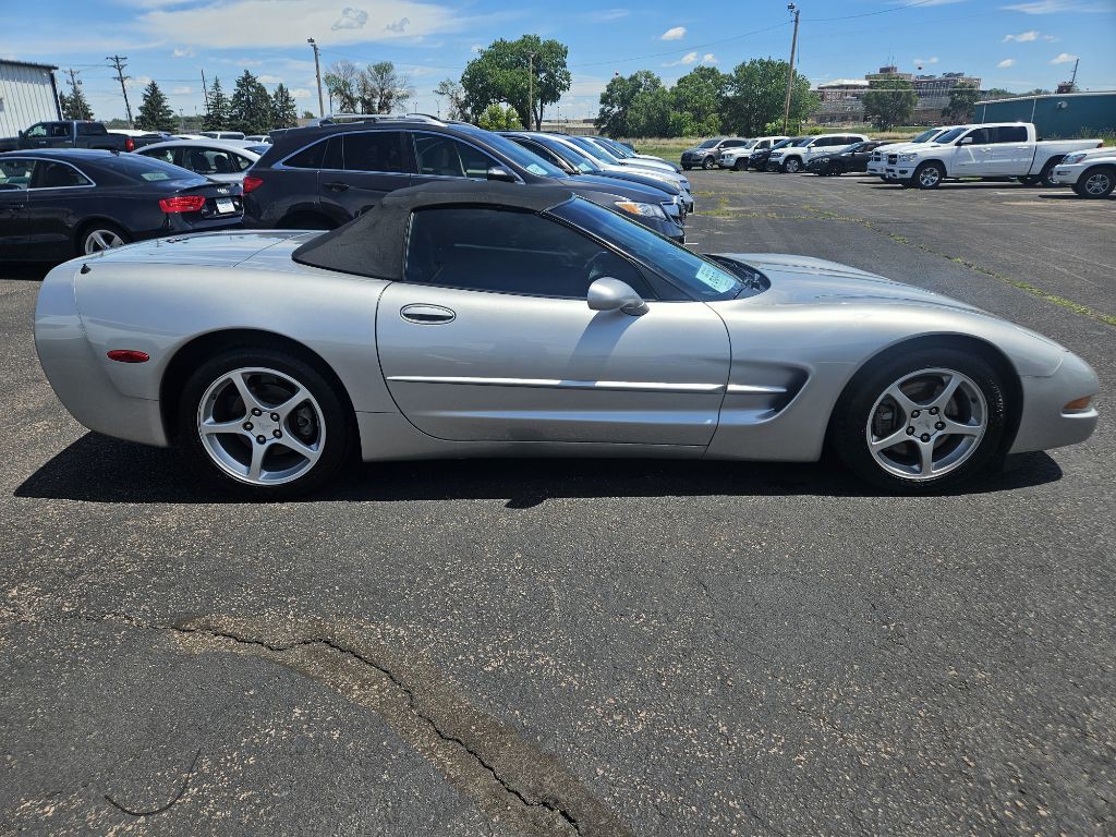 2004 Chevrolet Corvette Image 6