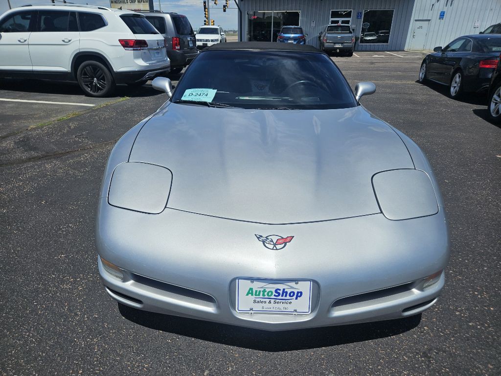 2004 Chevrolet Corvette Image 8