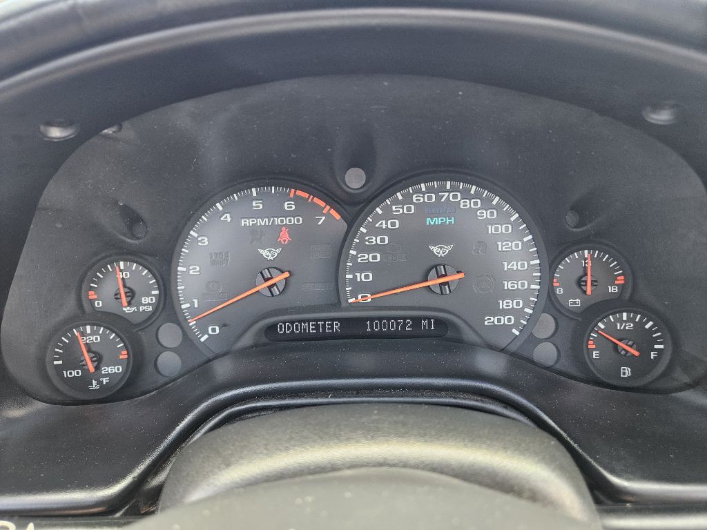 2004 Chevrolet Corvette Image 19