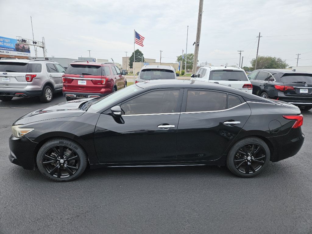 2018 Nissan Maxima Image 2