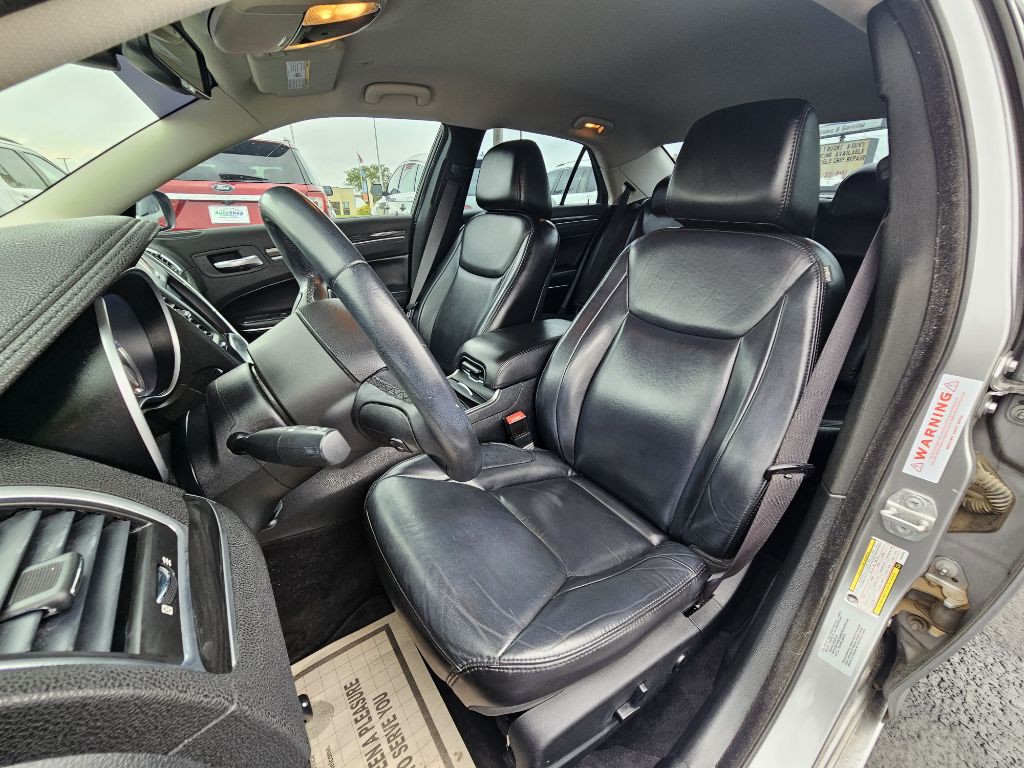 2017 Chrysler 300 Image 11