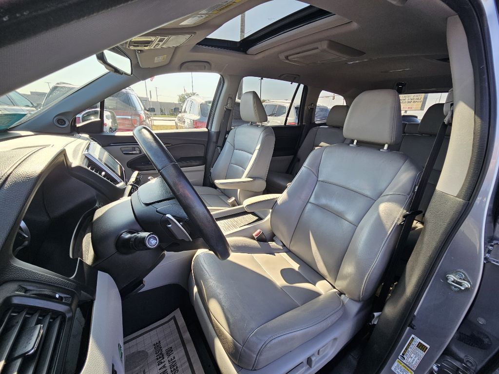 2016 Honda Pilot Image 11