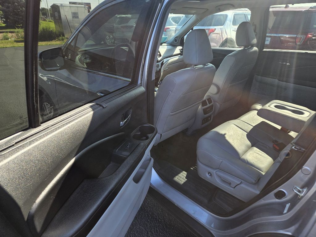 2016 Honda Pilot Image 12