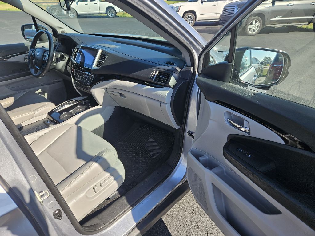2016 Honda Pilot Image 17