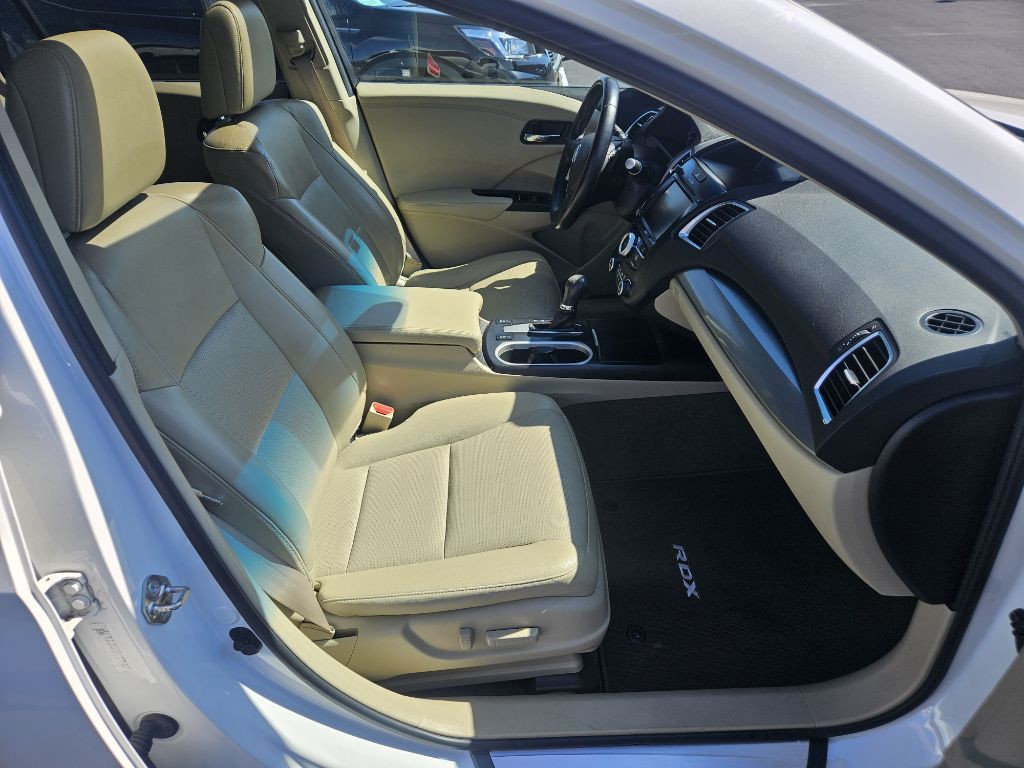 2017 Acura RDX Image 18