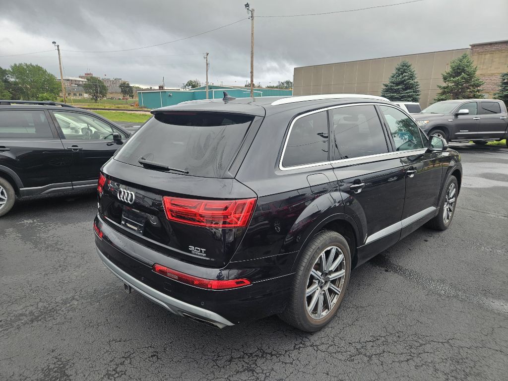 2017 Audi Q7 Image 5