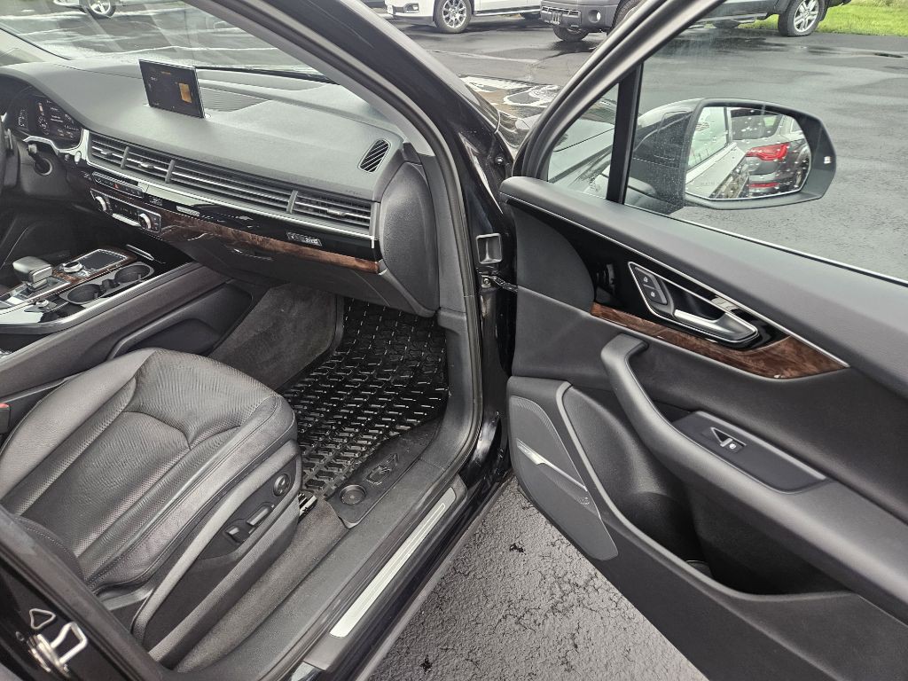 2017 Audi Q7 Image 18