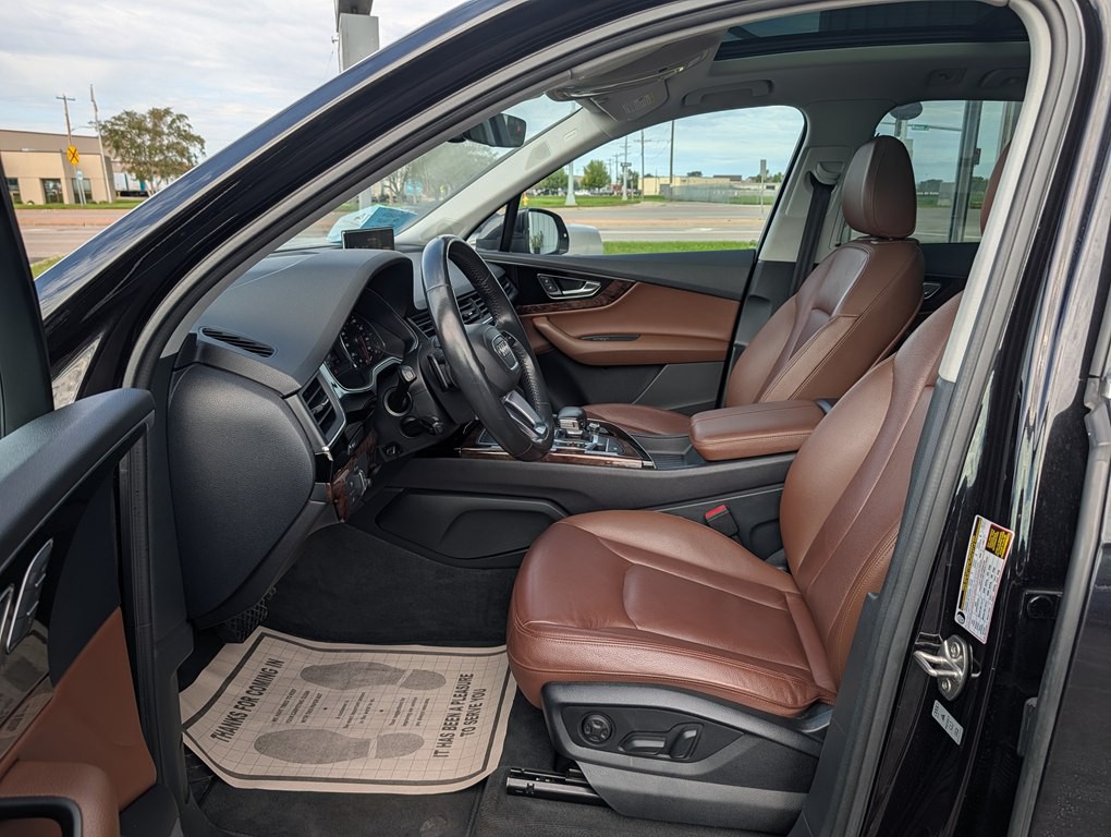 2018 Audi Q7 Image 11
