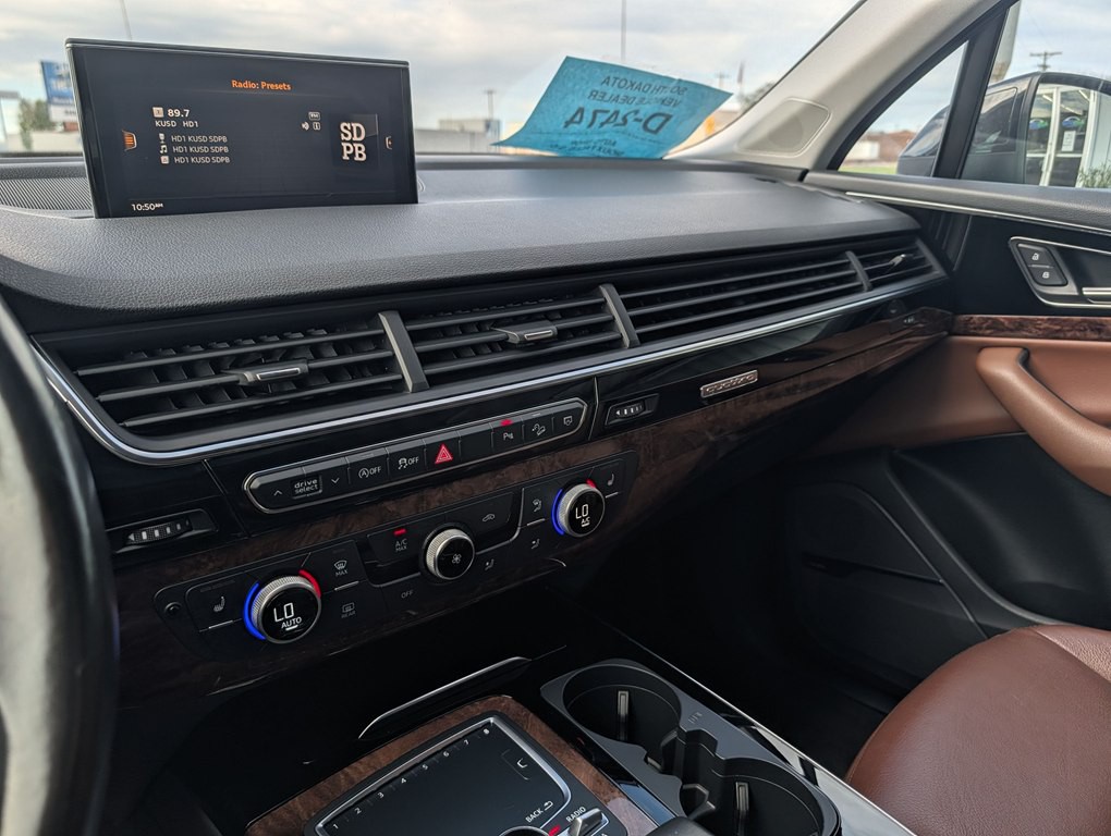 2018 Audi Q7 Image 17