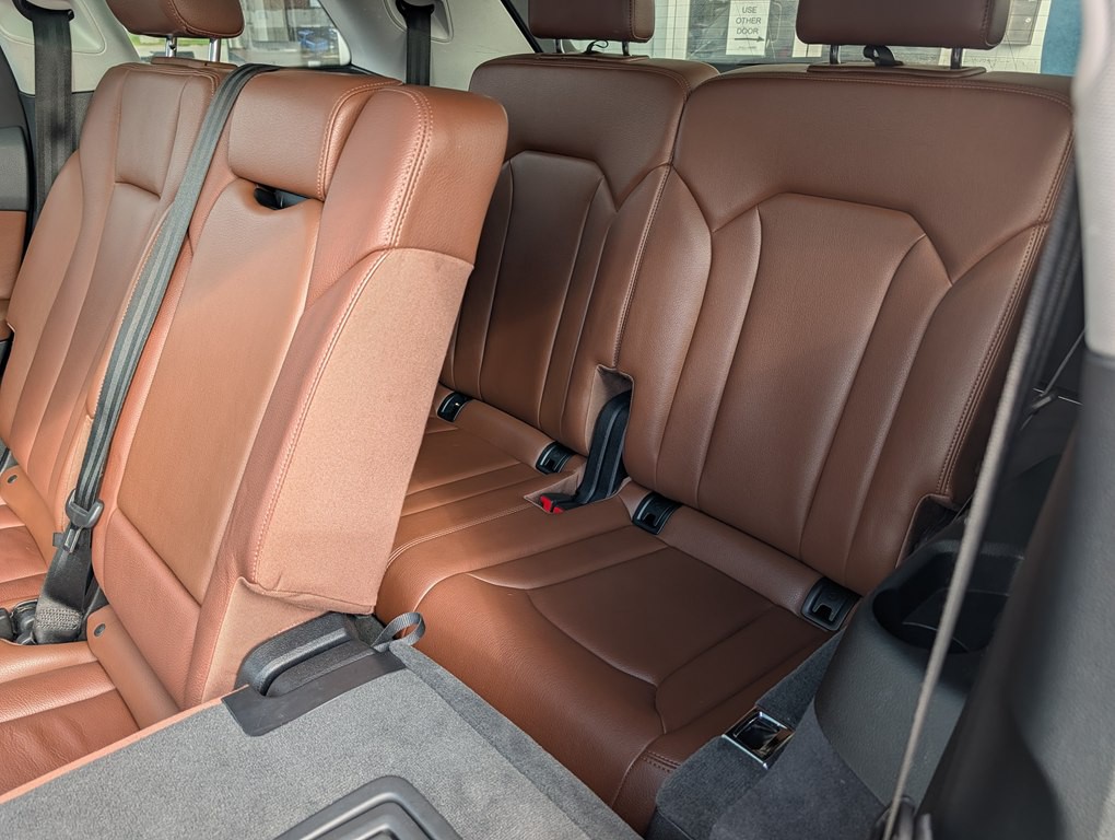 2018 Audi Q7 Image 28