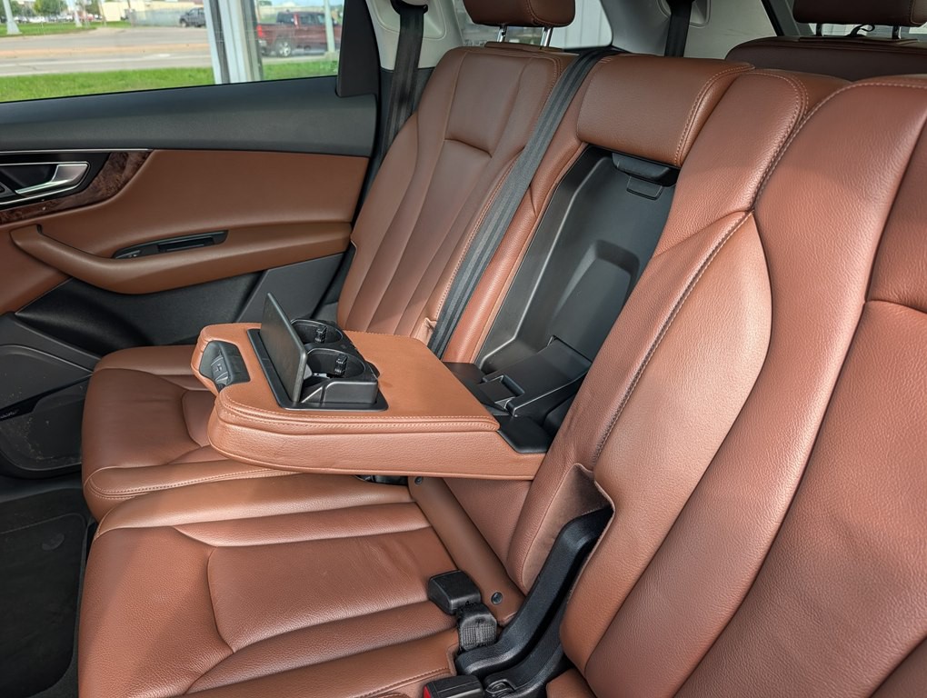 2018 Audi Q7 Image 30