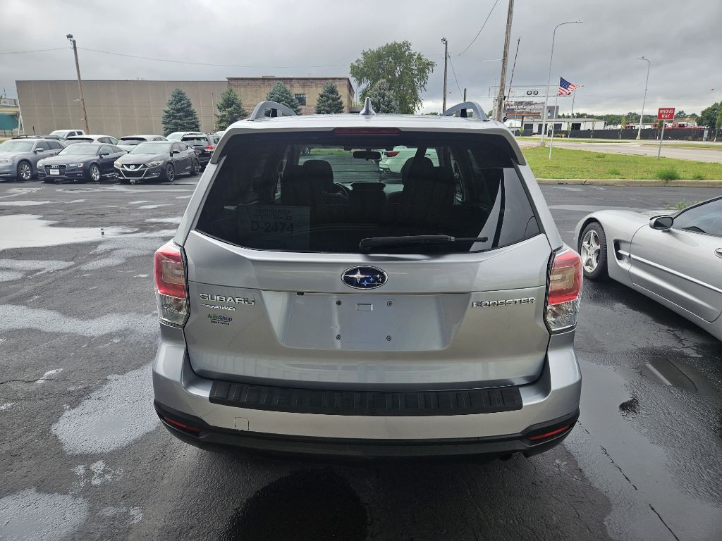 2018 Subaru Forester Image 4