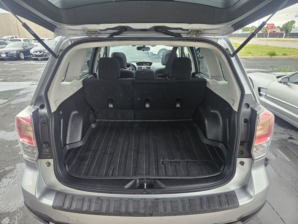 2018 Subaru Forester Image 14
