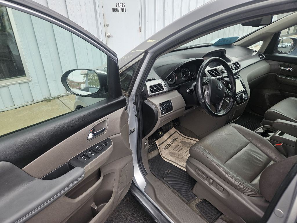 2014 Honda Odyssey Image 9