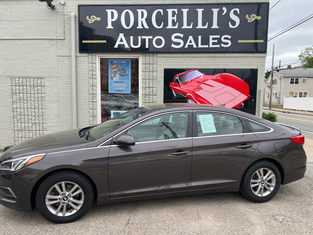 2017 Hyundai Sonata Image 1