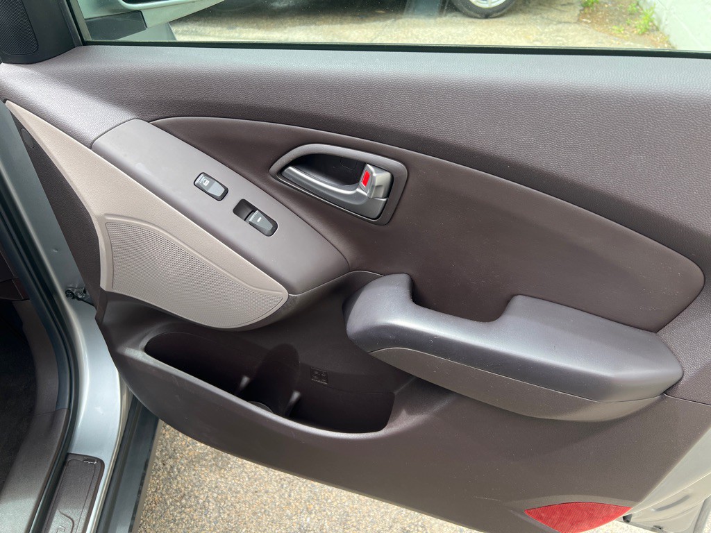 2015 Hyundai Tucson Image 12
