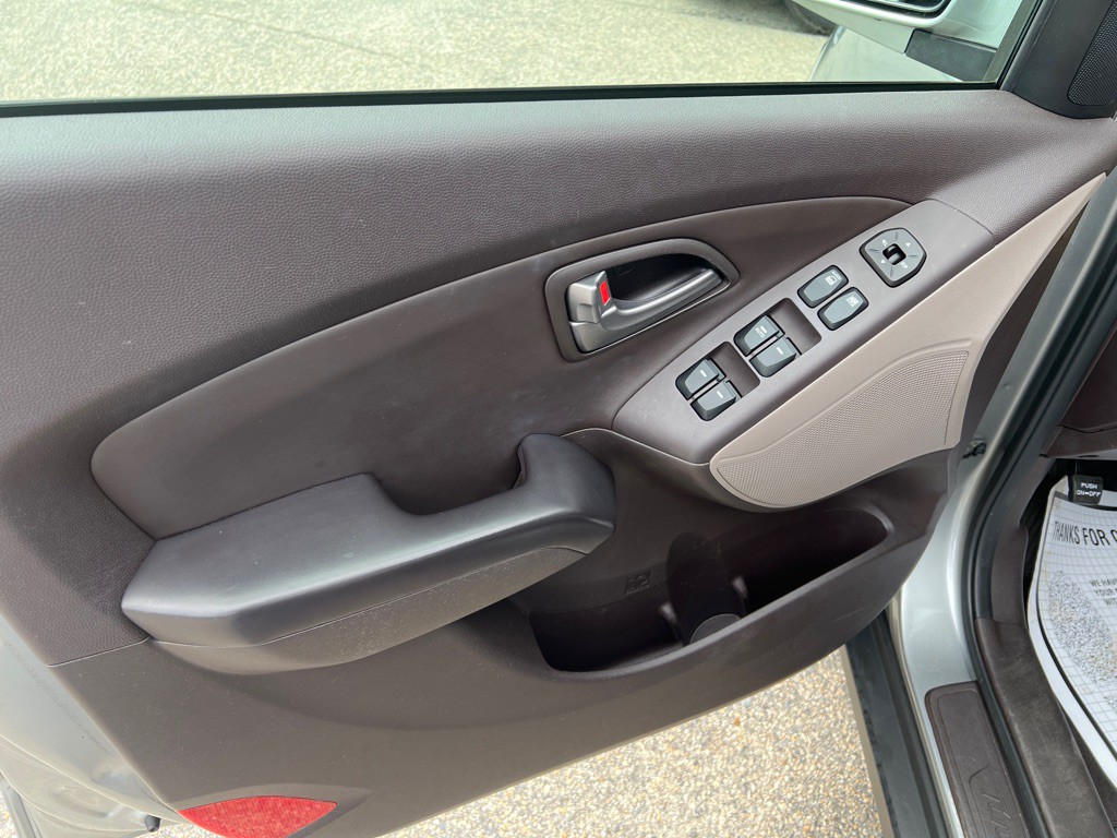 2015 Hyundai Tucson Image 17